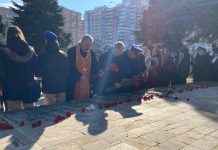 Священнослужители 6-го благочиннического округа молитвенно почтили память защитников Краснодара