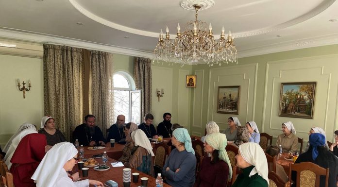 В Свято-Екатерининском кафедральном соборе состоялось собрание старших сестер милосердия