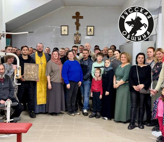 В Горячем Ключе благочинный совершил чин освящения штаба Русской общины