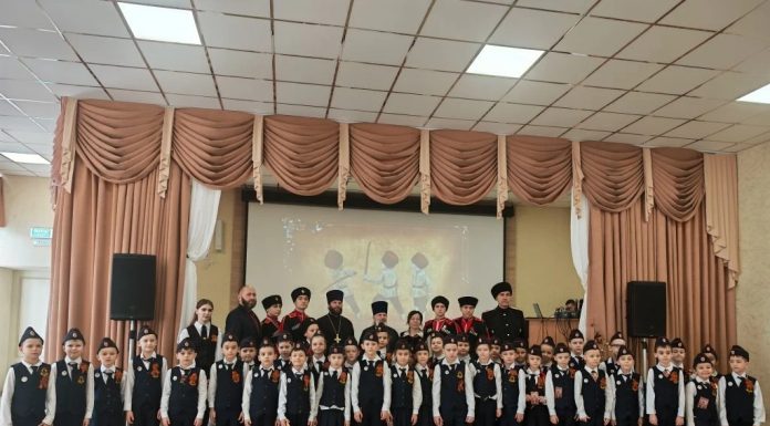 Священнослужители благословили юных казачат школы № 52 города Краснодара