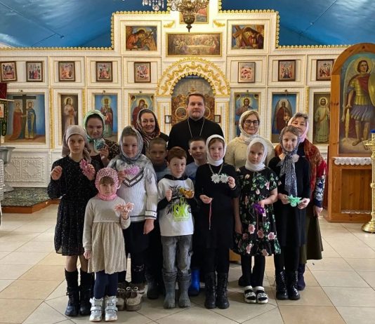 Школьники посетили Михайло-Архангельский храм ст. Мартанской