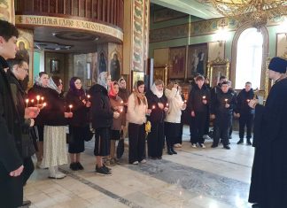 В храмах 14-го Динского благочиния прошли экскурсии для активистов молодежного движения