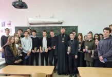 Иерей Димитрий Горбатенко посетил школу № 20 поселка Агроном