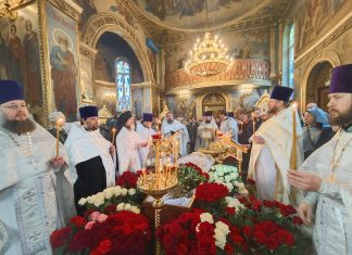 В Краснодаре простились с протоиереем Евгением Хаджипарашем