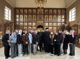 Студенты колледжа культуры посетили Свято-Никольский храм станицы Северской