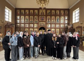 Студенты колледжа культуры посетили Свято-Никольский храм станицы Северской