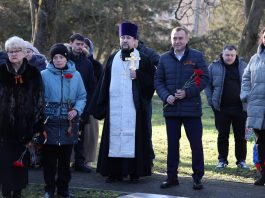 Протоиерей Олег Криволап совершил молитвенное поминовение погибших в годовщину освобождения Краснодара