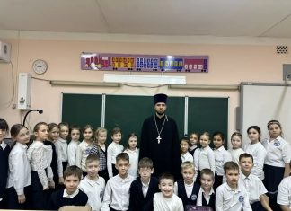 Иерей Владимир Силичев провёл урок для учеников МОУ СОШ № 100 города Краснодара