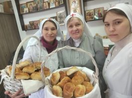 Сестры милосердия провели духовно-просветительскую акцию в городском хосписе