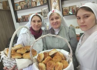 Сестры милосердия провели духовно-просветительскую акцию в городском хосписе