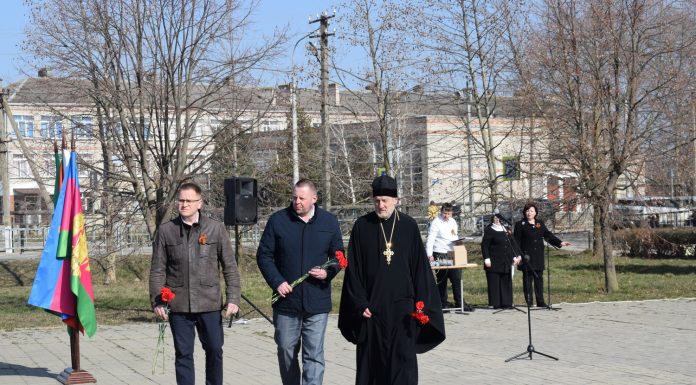 Благочинный принял участие в митинге, посвященном 83-й годовщине освобождения хутора Трудобеликовского