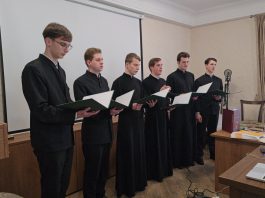 В духовном центре храма Святой Троицы станицы Динской прошла встреча с семинаристами