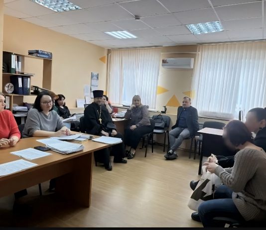 Протоиерей Александр Коваленко принял участие в заседании комиссии по делам несовершеннолетних