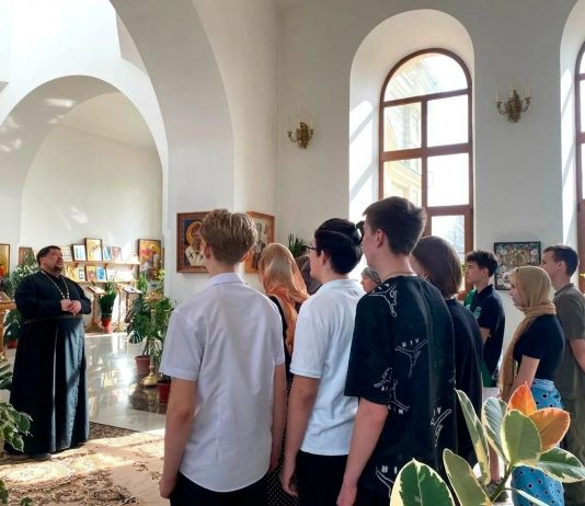 В Свято-Троицком храме ст. Ставропольской прошли мероприятия, приуроченные ко Дню православной книги