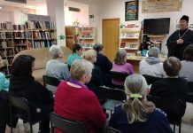 Протоиерей Роман Андропов посетил библиотеку имени А. И. Герцена и встретился с работниками и читателями