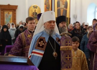 Митрополит Василий совершил Литургию в храме «Нерушимая стена» женского монастыря Апшеронска