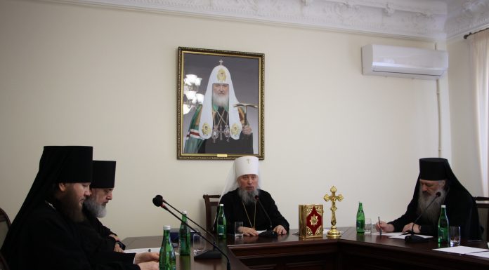 В конференц-зале Екатеринодарской епархии состоялось очередное заседание Архиерейского совета Кубанской митрополии