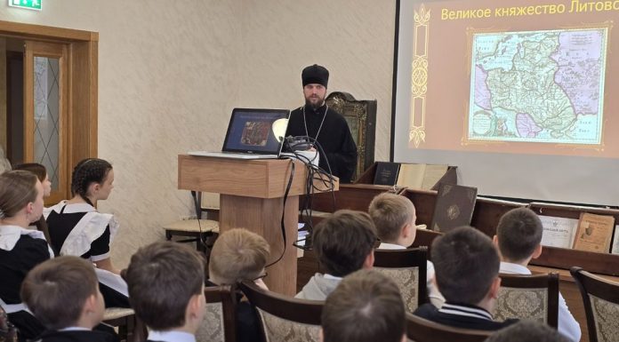 В станице Динской состоялась выставка редких и старинных книг из фондов церковно-исторического кабинета Екатеринодарской семинарии