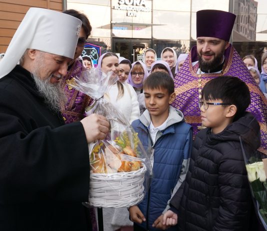 Митрополит Василий совершил Божественную литургию в храме сорока Севастийских мучеников города Краснодара