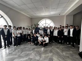 В гимназии «Лидер» прошла встреча, посвященная волонтерской работе