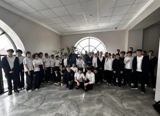 В гимназии «Лидер» прошла встреча, посвященная волонтерской работе