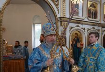 Митрополит Василий совершил Божественную литургию в Свято-Георгиевском храме станицы Азовской