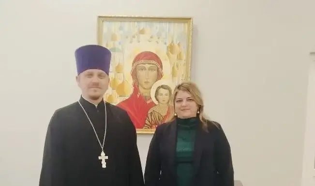 Иерей Иоанн Усачёв провел встречу с с директором лицея № 27 города Краснодара