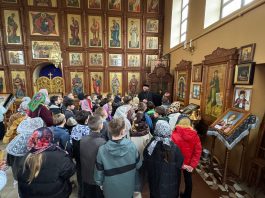 В Свято-Никольском храме станицы Северской прошла экскурсия для школьников