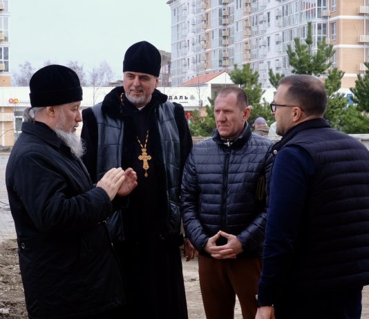 Митрополит Василий совершал рабочую поездку в Динской район