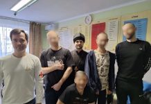 Иерей Николай Козак вместе с братом милосердия посетили городской наркологический диспансер