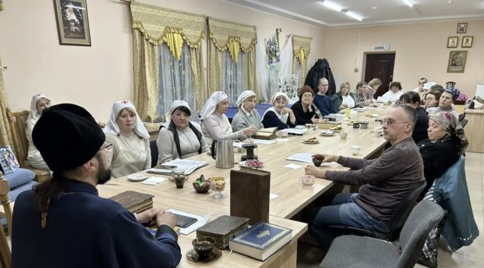 В храме Святого Духа состоялся урок для участников группы, посвященный празднованию Дня православной книги