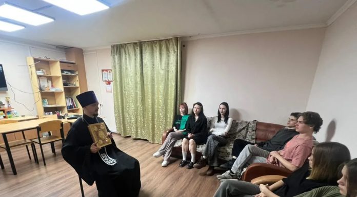 В Краснодарском гуманитарно-технологическом колледже состоялась встреча, приуроченная ко Дню православной книги