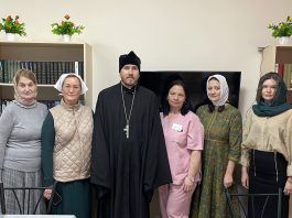 Иерей Сергий Кондратенко посетил дом престарелых