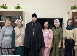 Иерей Сергий Кондратенко посетил дом престарелых