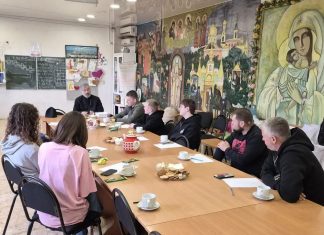 В храме Вознесения Господня прошла молодежная встреча