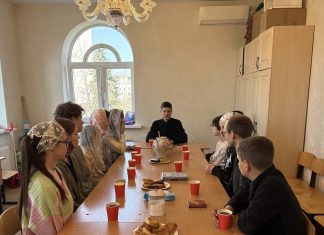 В молодежном клубе при Свято-Сергиевском храме г.Краснодара состоялась встреча, приуроченная ко Дню православной книги