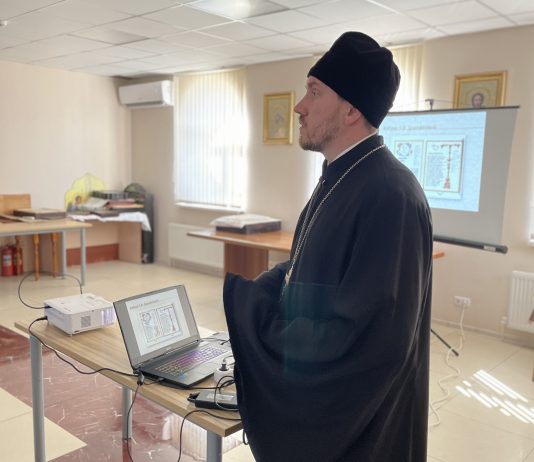 В храме свт. Николая Чудотворца на Садах прошел кинолекторий, посвященный Дню православной книги