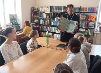 Сотрудники и учащиеся Краснодарского хореографического училища встретились с иереем Георгием Темировым