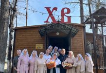 Иерей Иоанн Усачёв вместе с сёстрами милосердия совершил визит в больницу скорой медицинской помощи