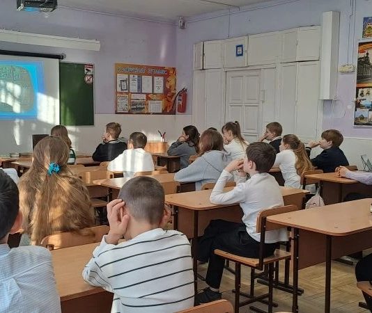 В Горячем Ключе для школьников провели урок, посвященный Дню православной книги