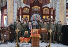 Воспитанники центра «Патриот» посетили богослужения и встретились с диаконом Романом Ермаковым