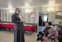 В храме свт. Спиридона Тримифунтского ст. Северской прошла выставка-лекторий факсимильных копий старинных рукописных изданий