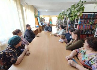 Иерей Максим Белов принял участие во встрече литературного клуба в Северской районной библиотеке