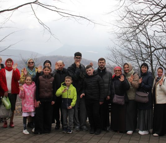 Прихожане Свято-Троицкого храма Горячего Ключа совершили паломническую поездку