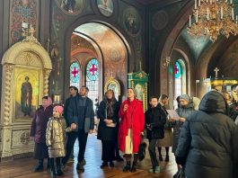 В Свято-Троицком соборе прошли экскурсии, посвященные Дню православной книги