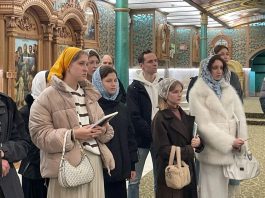 В Свято-Троицком соборе прошли экскурсии, посвященные Дню православной книги