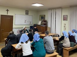 Встреча сестер милосердия состоялась в храме в честь иконы Божией Матери «Целительница»