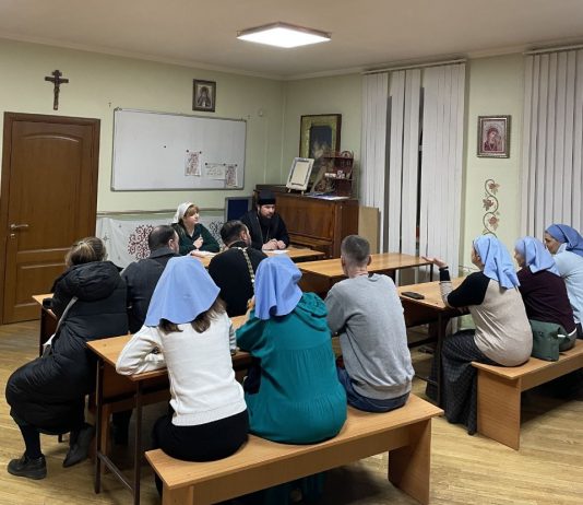 Встреча сестер милосердия состоялась в храме в честь иконы Божией Матери «Целительница»