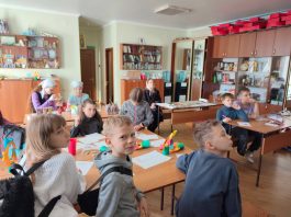 В воскресной школе храма иконы Божией Матери «Целительница» прошло занятие, приуроченное ко Дню православной книги