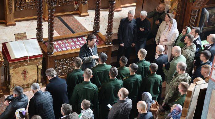 Курсанты Краснодарского высшего военного училища им. С. М. Штеменко посетили храм Рождества Христова